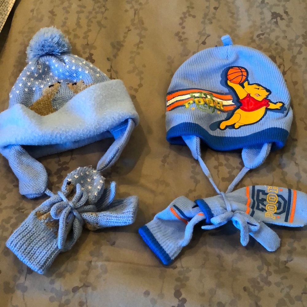 Boys hat and mitten set
